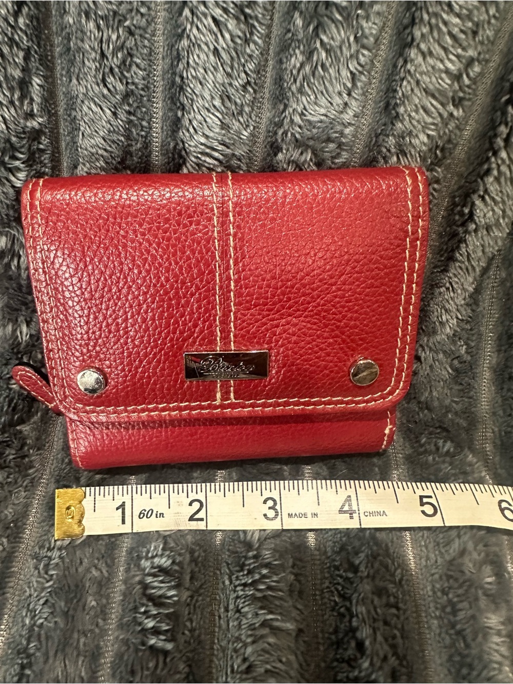 Brighton Red Pebbled Leather Wallet - Picture 6 of 8